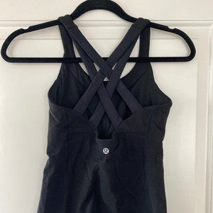 Lululemon Mesh Woven Back Built-in Bra Size 4